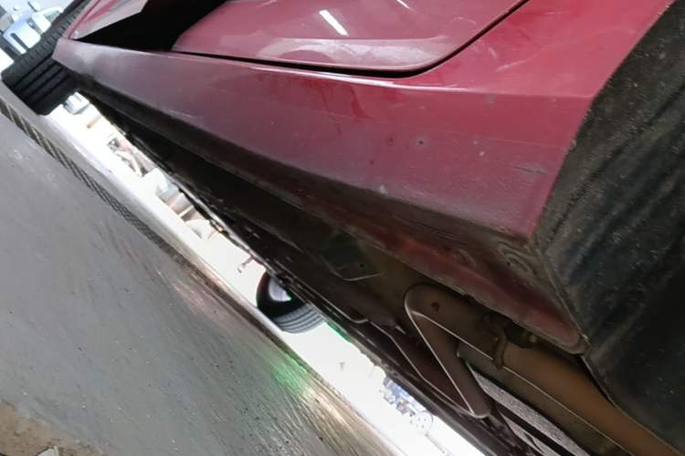 Used Baojun RC-5 2020 1.5L CVT Smart Elite Edition Left Side Sill