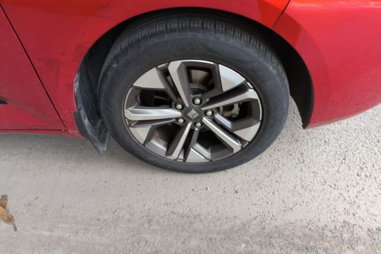 Used Baojun RC-5 2020 1.5T CVT Smart Shine Flagship Edition Right Front Wheel Hub