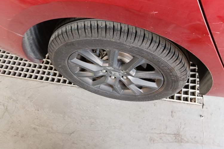 Used Baojun RC-5 2020 1.5L CVT Smart Elite Edition Right Rear Wheel Hub