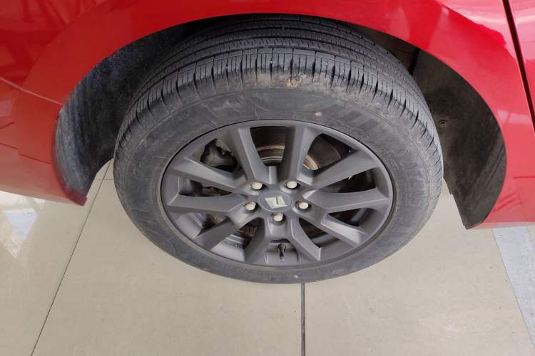 Used Baojun RC-5 2020 1.5L CVT Smart Elite Edition Right Rear Wheel Hub