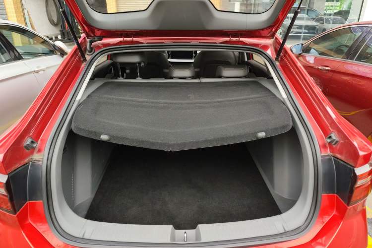 Used Baojun RC-5 2020 1.5T CVT Smart Luxury Edition Trunk