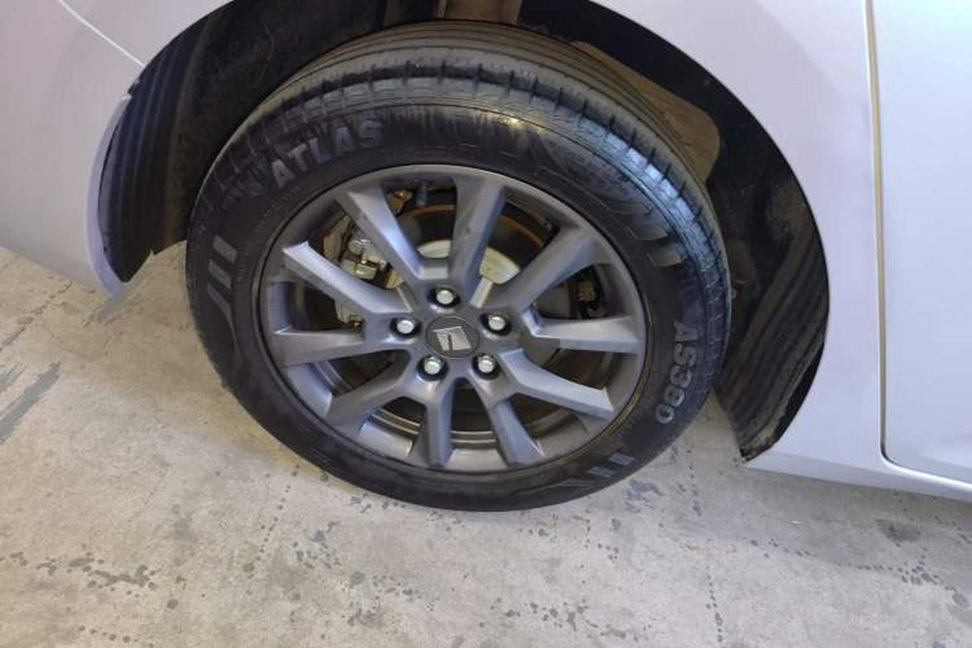 Used Baojun RC-5 2020 1.5L Manual Smart Luxury Edition Right Rear Wheel Hub