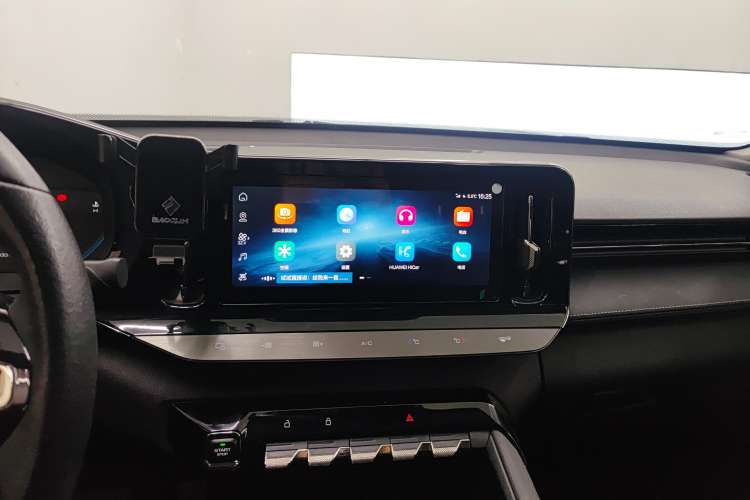 Used Baojun RC-5 2020 1.5T CVT Smart Shine Flagship Edition Audio And AC Panel