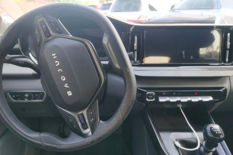 Used Baojun RC-5 2020 1.5L Manual Smart Luxury Edition Center Console