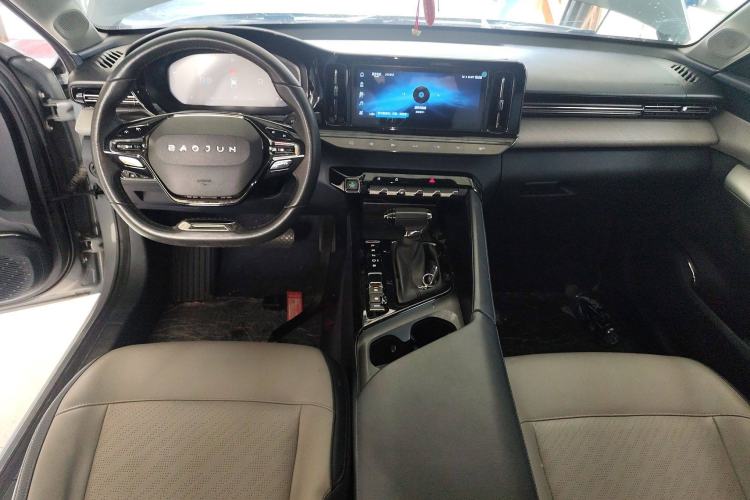 Used Baojun RC-5 2020 1.5T CVT Smart Shine Prestige Edition Center Console