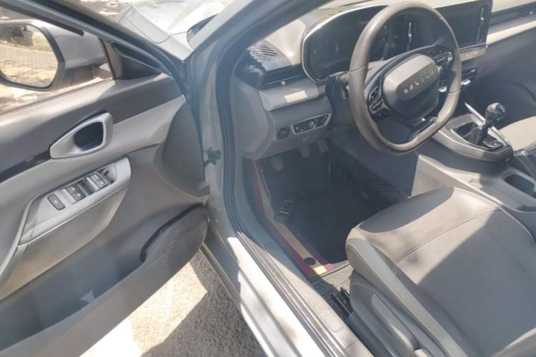 Used Baojun RC-5 2020 1.5L Manual Smart Luxury Edition Driver Seat