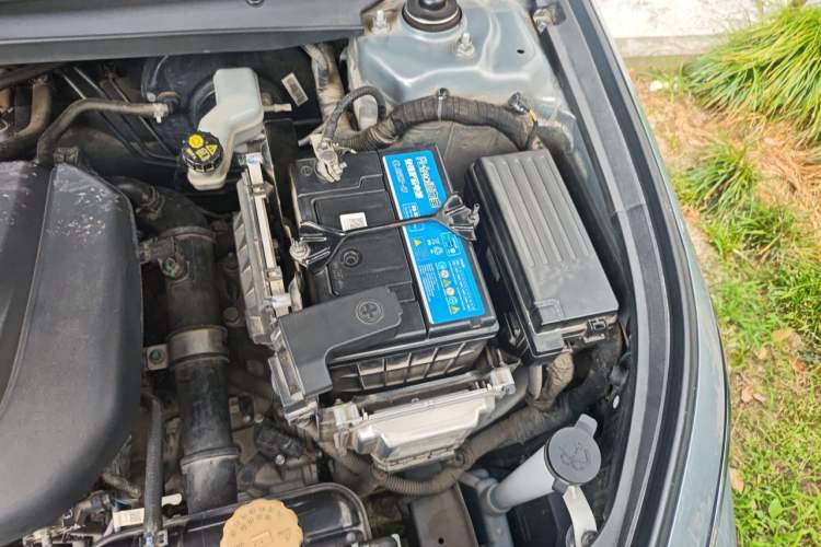Used Baojun RC-5 2020 1.5T CVT Smart Luxury Edition Engine Bay Left