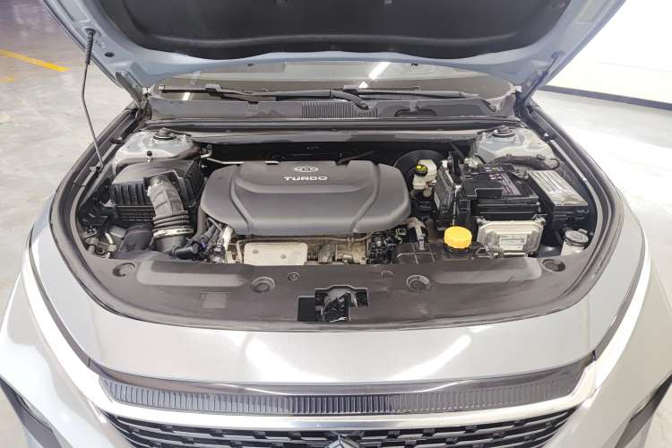 Used Baojun RC-5 2020 1.5T CVT Smart Shine Flagship Edition Engine Bay