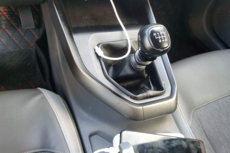 Used Baojun RC-5 2020 1.5L Manual Smart Luxury Edition Gear Lever