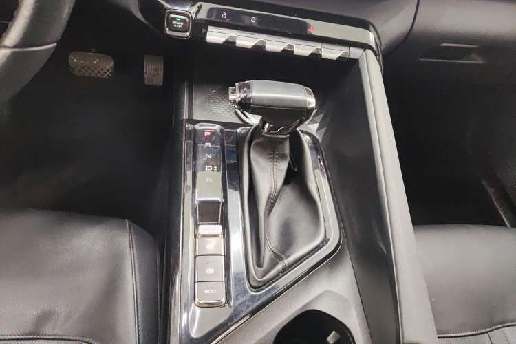 Used Baojun RC-5 2020 1.5T CVT Smart Shine Flagship Edition Gear Lever