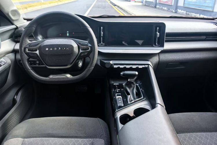 Used Baojun RC-5 2020 1.5L CVT Smart Elite Edition Interior 1