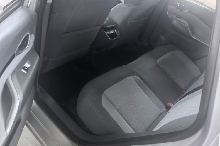 Used Baojun RC-5 2020 1.5L CVT Smart Elite Edition Interior 2