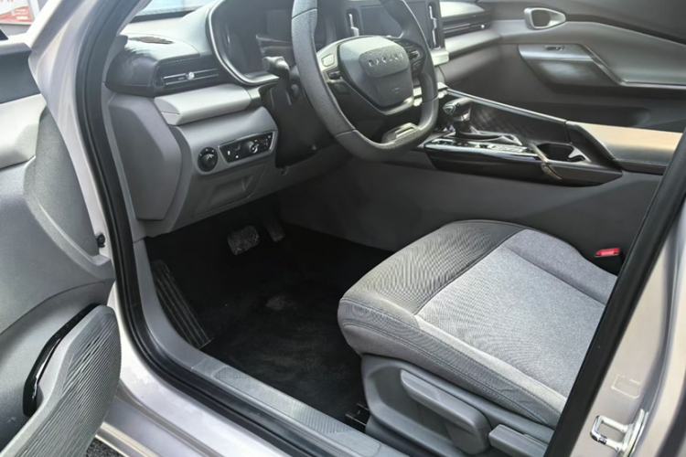 Used Baojun RC-5 2020 1.5L CVT Smart Elite Edition Interior 2