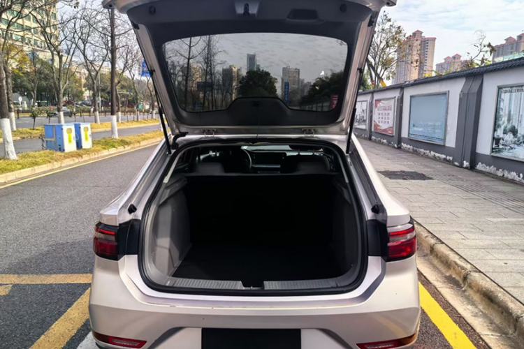 Used Baojun RC-5 2020 1.5L CVT Smart Elite Edition Interior 4