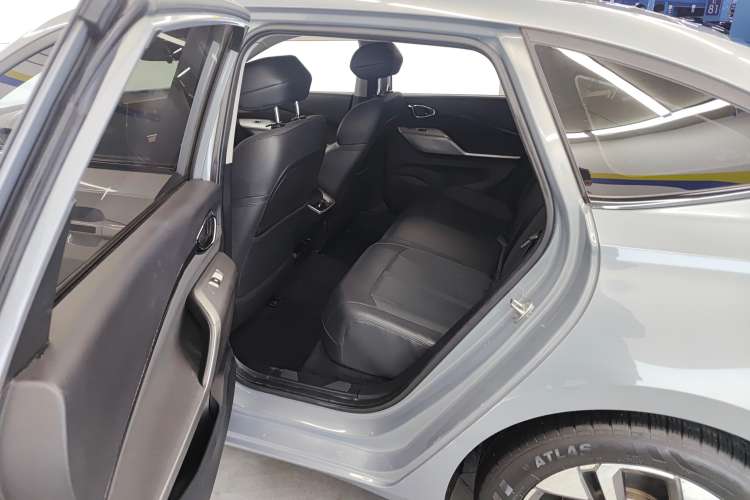 Used Baojun RC-5 2020 1.5T CVT Smart Shine Flagship Edition Left Rear Seat