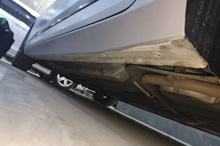 Used Baojun RC-5 2020 1.5L Manual Smart Luxury Edition Left Side Sill
