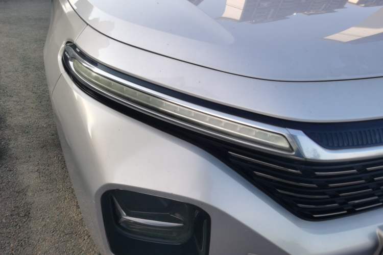 Used Baojun RC-5 2020 1.5L Manual Smart Luxury Edition Right Front Headlight