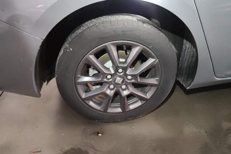 Used Baojun RC-5 2020 1.5L Manual Smart Luxury Edition Right Rear Wheel Hub