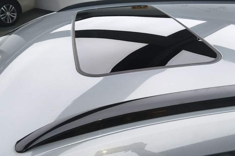 Used Baojun RC-5 2020 RC-5W 1.5T CVT Smart Shine Flagship Model Roof