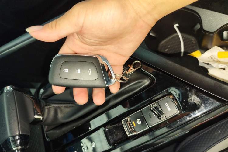 Used Baojun RC-5 2020 1.5T CVT Smart Shine Prestige Edition Vehicle Key