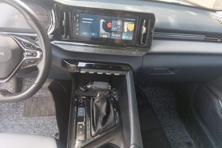 Used Baojun RC-5 2020 1.5T CVT Smart Shine Prestige Edition Audio And AC Panel