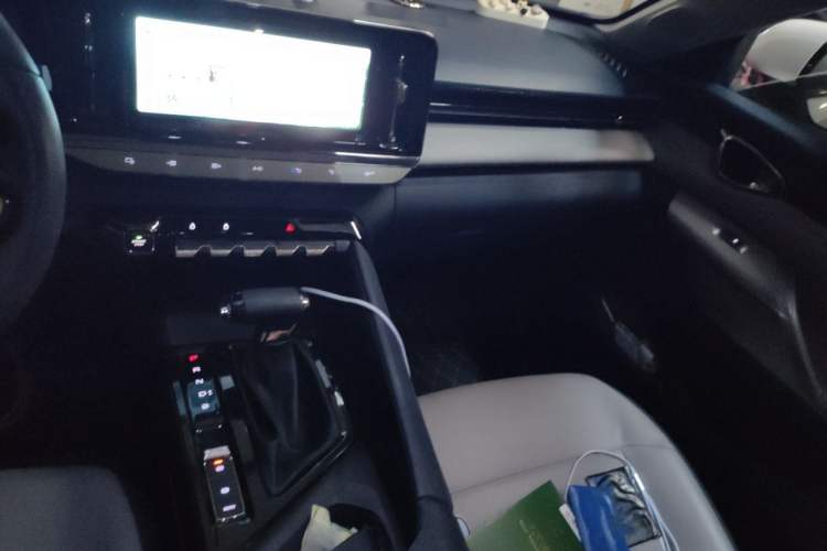 Used Baojun RC-5 2020 1.5T CVT Smart Shine Prestige Edition Audio And AC Panel