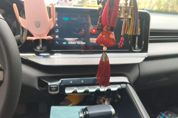 Used Baojun RC-5 2020 1.5T CVT Smart Luxury Edition Audio And AC Panel