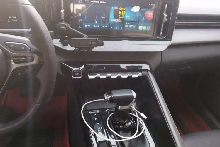 Used Baojun RC-5 2020 1.5T CVT Smart Luxury Edition Audio And AC Panel