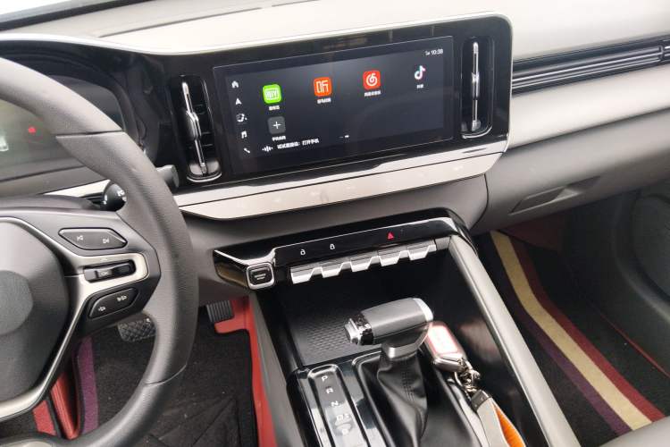 Used Baojun RC-5 2020 1.5T CVT Smart Luxury Edition Audio And AC Panel