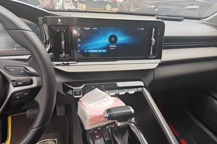 Used Baojun RC-5 2020 1.5T CVT Smart Luxury Edition Audio And AC Panel