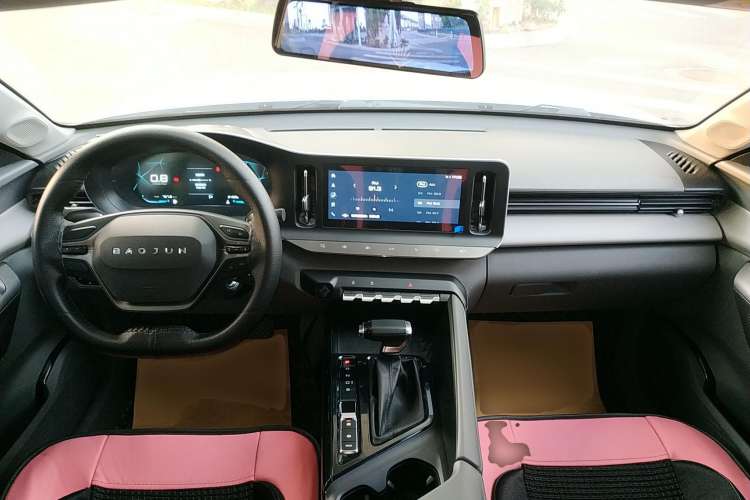 Used Baojun RC-5 2020 1.5L CVT Smart Elite Edition Center Console