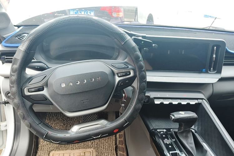 Used Baojun RC-5 2020 1.5L CVT Smart Elite Edition Center Console