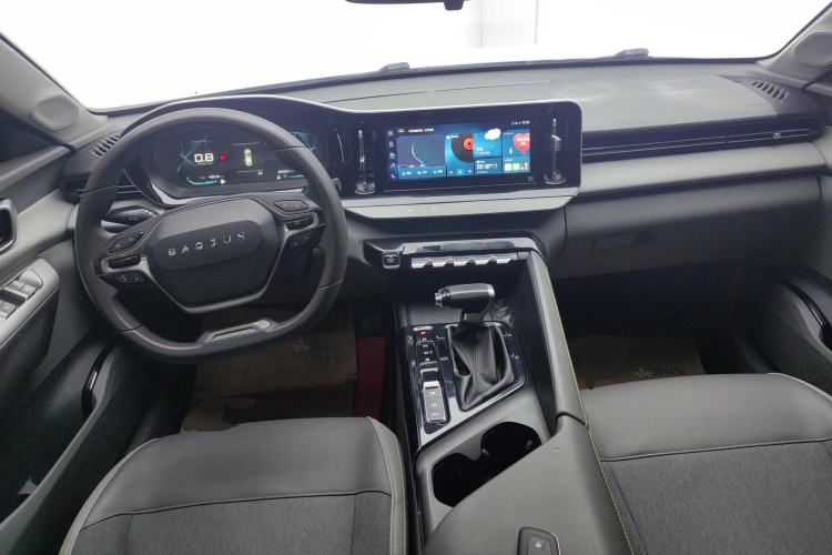 Used Baojun RC-5 2020 1.5T CVT Smart Luxury Edition Center Console