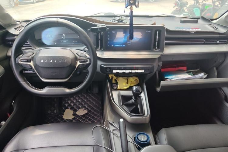 Used Baojun RC-5 2020 1.5L Manual Zhiyao Elite Edition Center Console