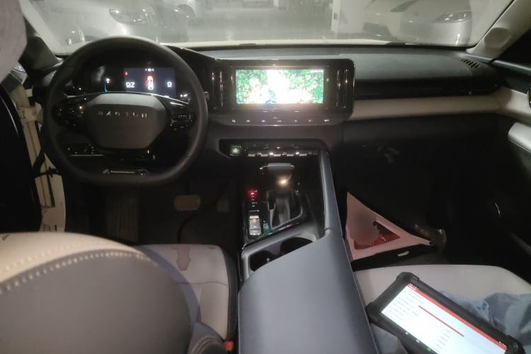 Used Baojun RC-5 2020 1.5T CVT Smart Shine Prestige Edition Center Console