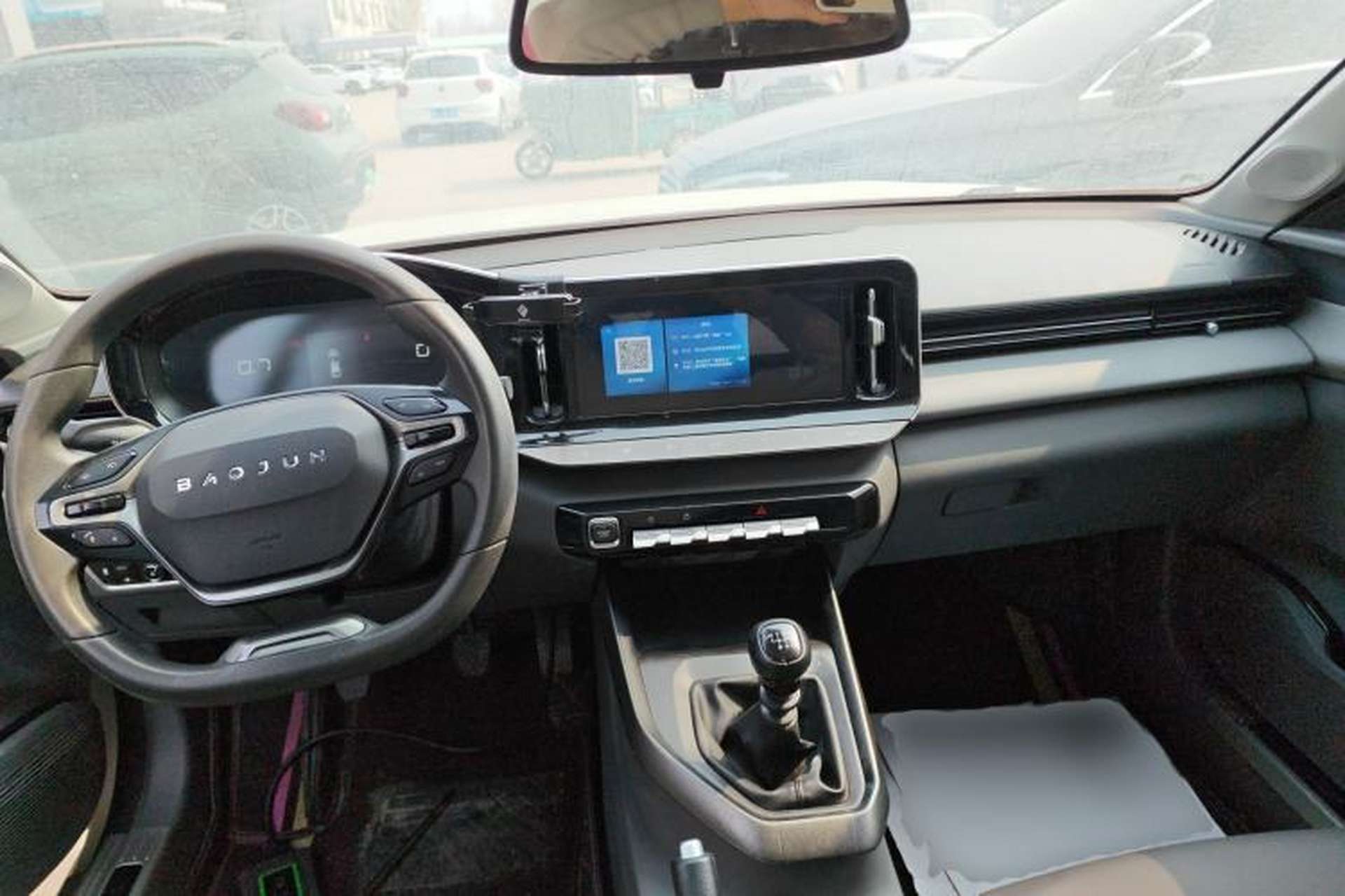 Used Baojun RC-5 2020 1.5L Manual Smart Luxury Edition Center Console