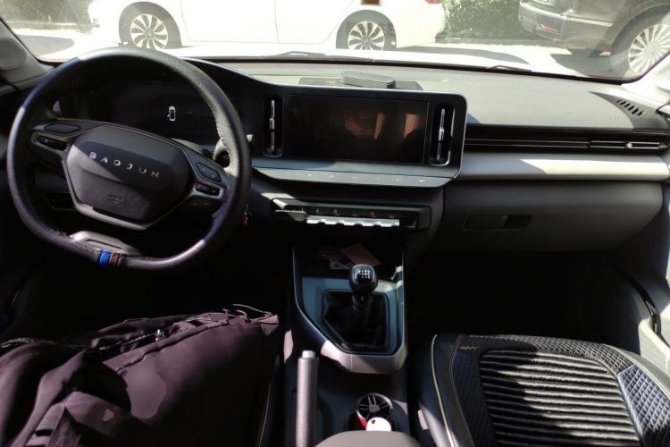 Used Baojun RC-5 2020 1.5L Manual Zhiyao Elite Edition Center Console