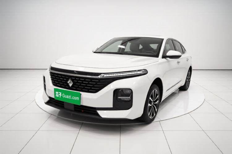 Baojun RC-5 2020 1.5L Manual Smart Luxury Edition usata Guazi used car, China used car export, Used car for sale, Used cars, Cheapest cars for sale