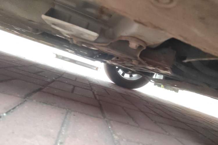 Used Baojun RC-5 2020 RC-5W 1.5L Manual Zhizhao Elite Edition Chassis Front Right