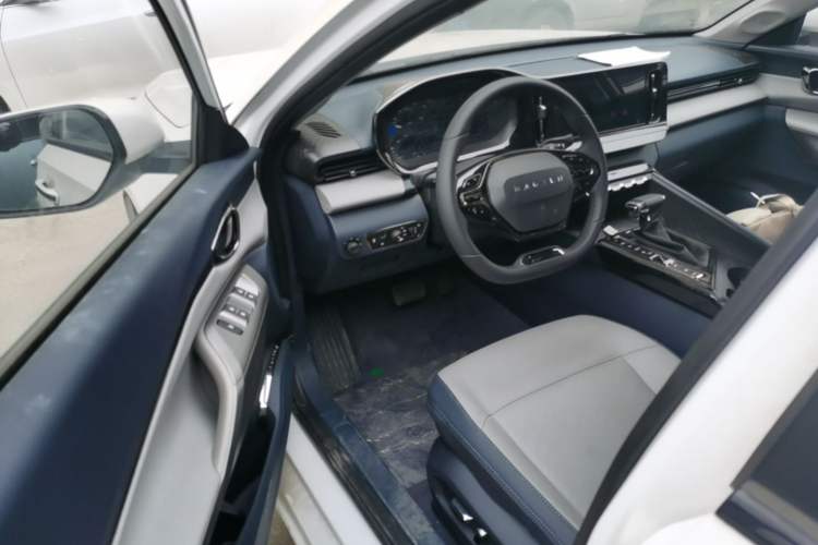 Used Baojun RC-5 2020 1.5T CVT Smart Shine Prestige Edition Driver Seat