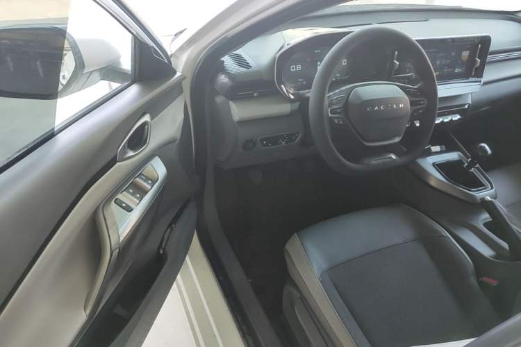 Used Baojun RC-5 2020 1.5L Manual Smart Luxury Edition Driver Seat