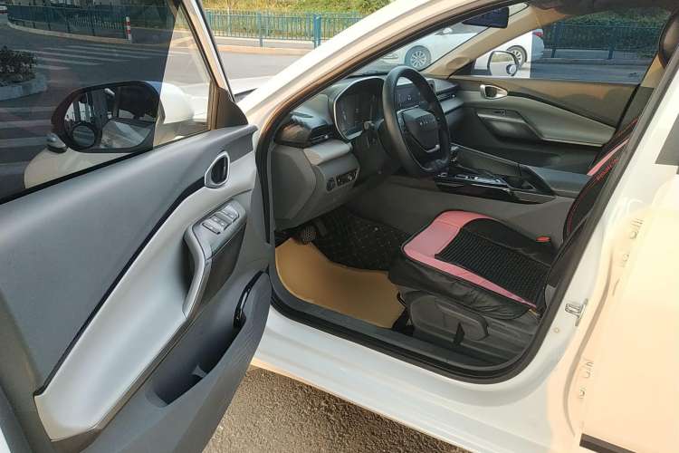 Used Baojun RC-5 2020 1.5L CVT Smart Elite Edition Driver Seat