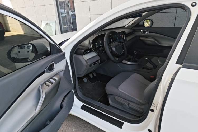 Used Baojun RC-5 2020 1.5L Manual Zhiyao Elite Edition Driver Seat