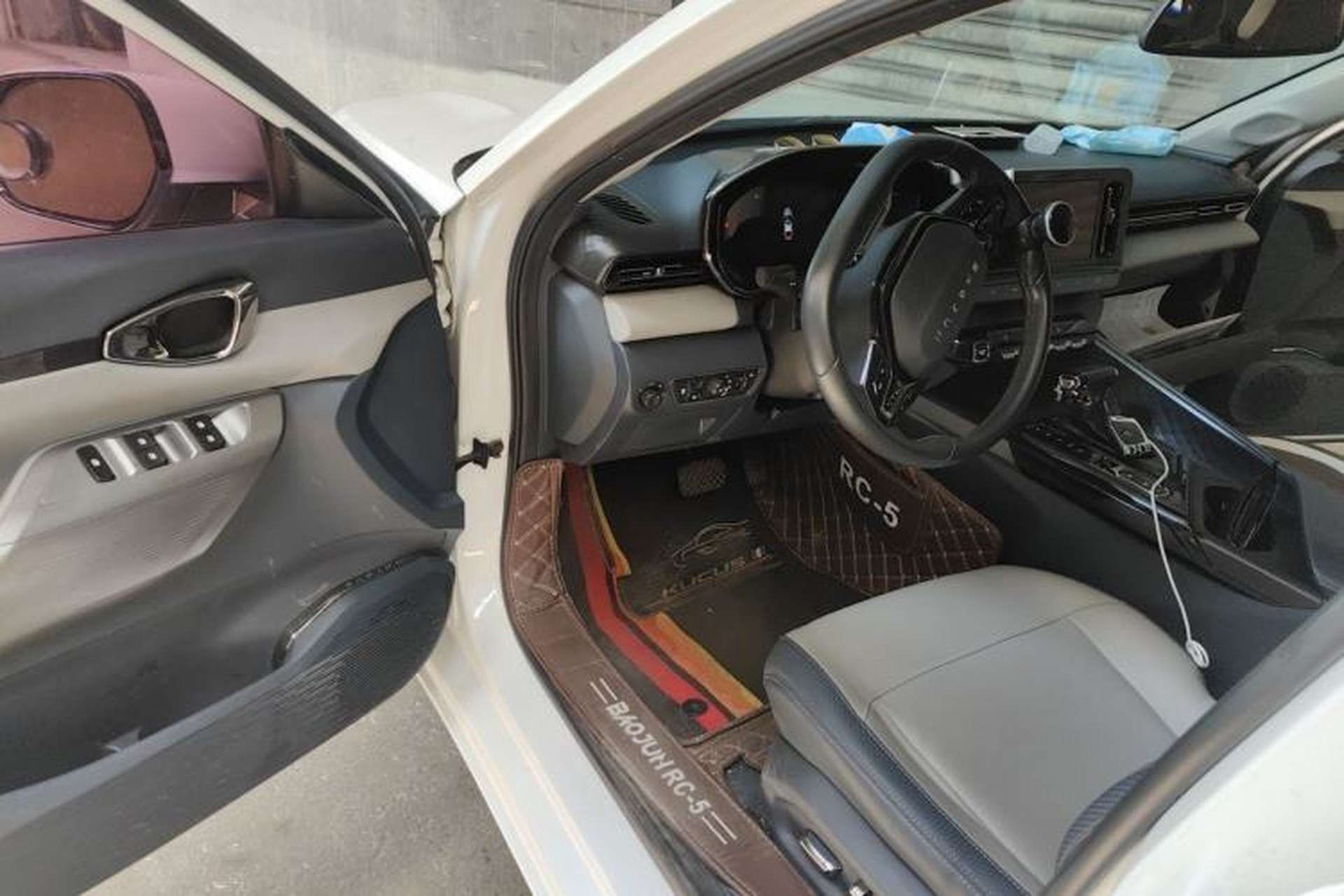Used Baojun RC-5 2020 1.5T CVT Smart Shine Prestige Edition Driver Seat