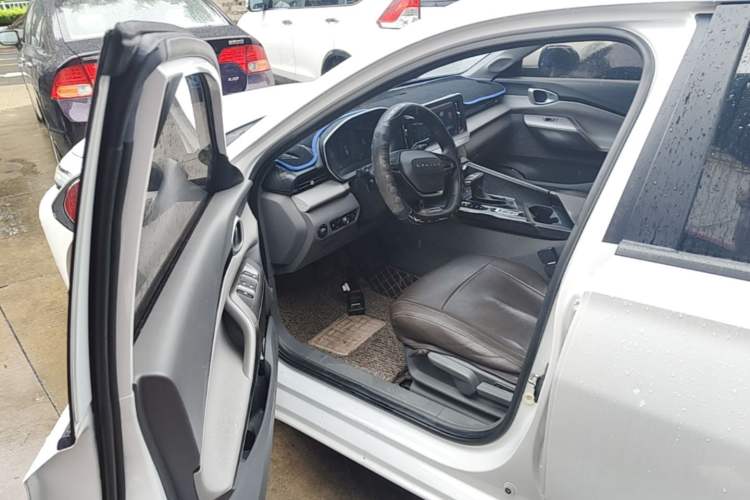 Used Baojun RC-5 2020 1.5L CVT Smart Elite Edition Driver Seat