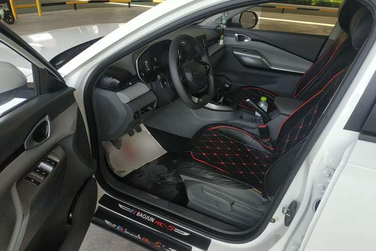 Used Baojun RC-5 2020 1.5L Manual Zhiyao Elite Edition Driver Seat