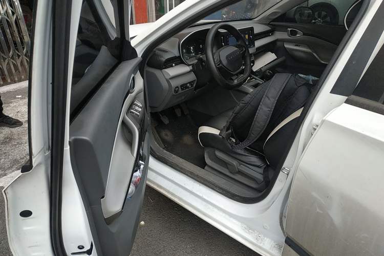 Used Baojun RC-5 2020 1.5L Manual Zhiyao Elite Edition Driver Seat