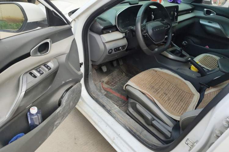 Used Baojun RC-5 2020 1.5L Manual Smart Luxury Edition Driver Seat
