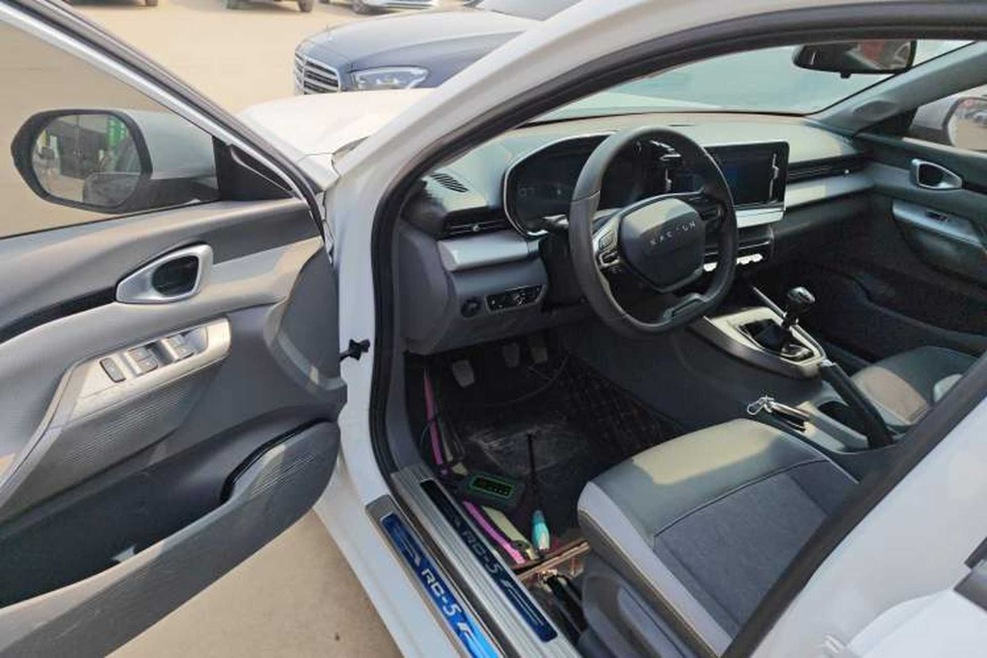 Used Baojun RC-5 2020 1.5L Manual Smart Luxury Edition Driver Seat