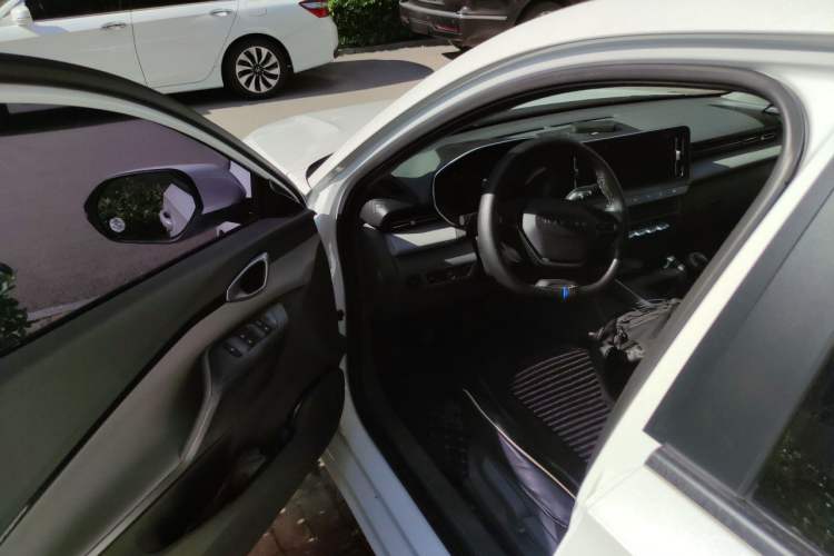 Used Baojun RC-5 2020 1.5L Manual Zhiyao Elite Edition Driver Seat